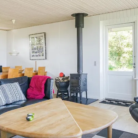 Awesome In With House Sea View